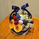 Large Assorted Seasonal Fruit Basket